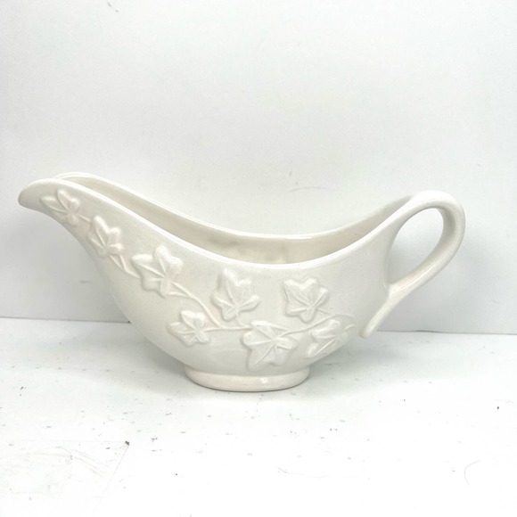 Pottery Barn Dining Pottery Barn Vine White Collection Gravy Boat Poshmark